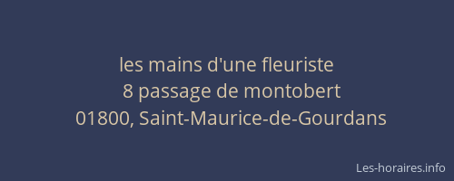 les mains d'une fleuriste